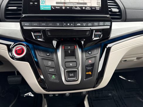 Used 2026 Honda Odyssey Touring image 18