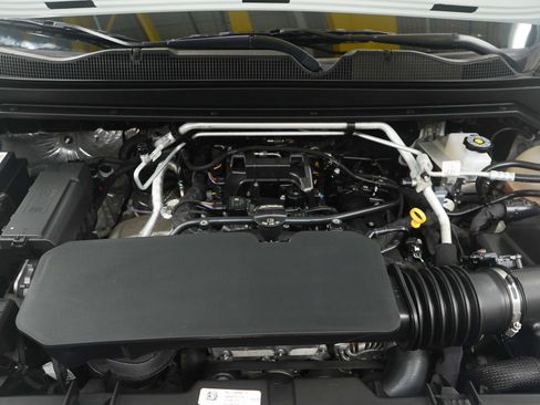 Used 2024 Chevrolet Colorado W/T w/ WT Convenience Package AWD/4WD image 29