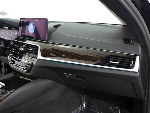 Used 2023 BMW 540i w/ Executive Package RWD image 14
