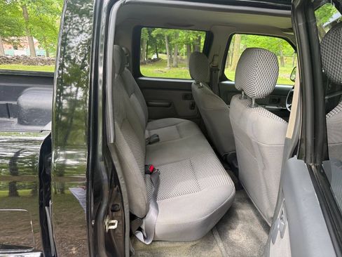Used 2002 Nissan Frontier SE AWD/4WD image 73
