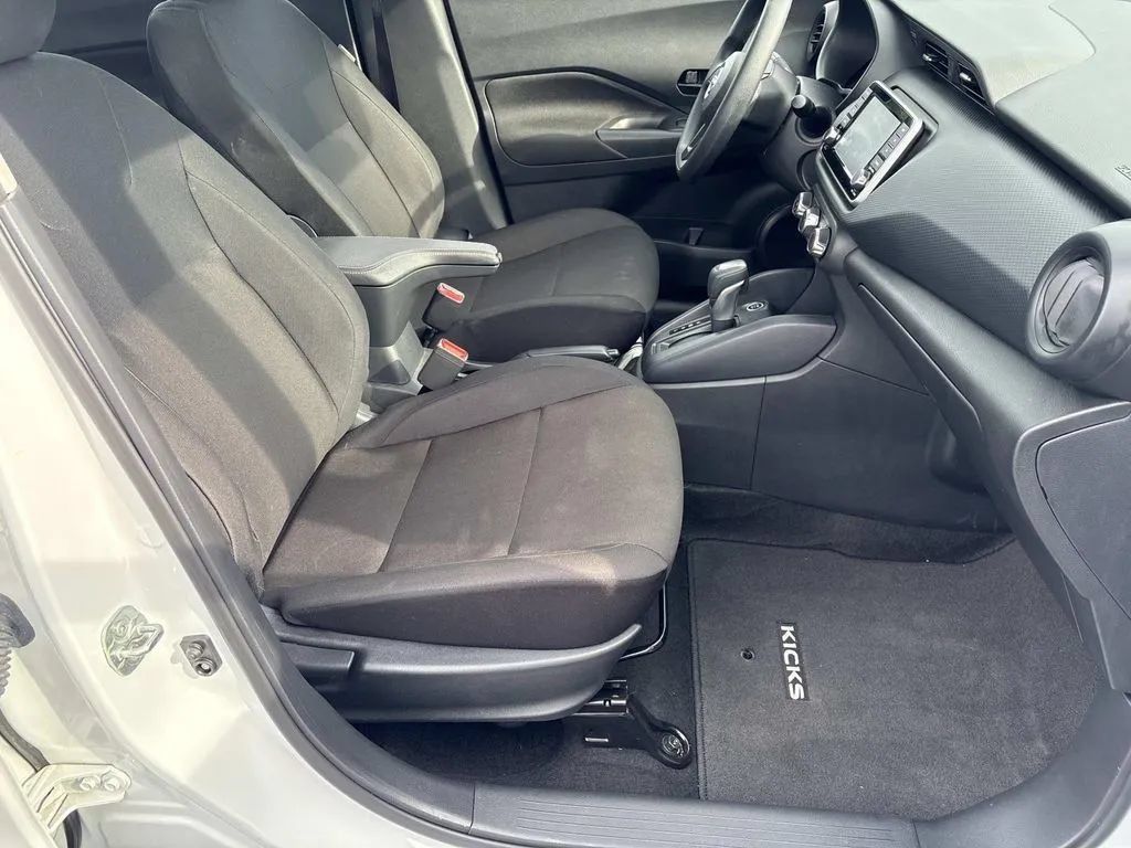 Used 2025 Nissan Kicks Play S FWD image 25
