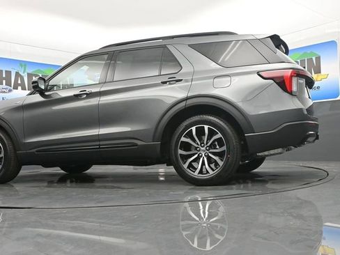New 2026 Ford Explorer ST-Line image 21