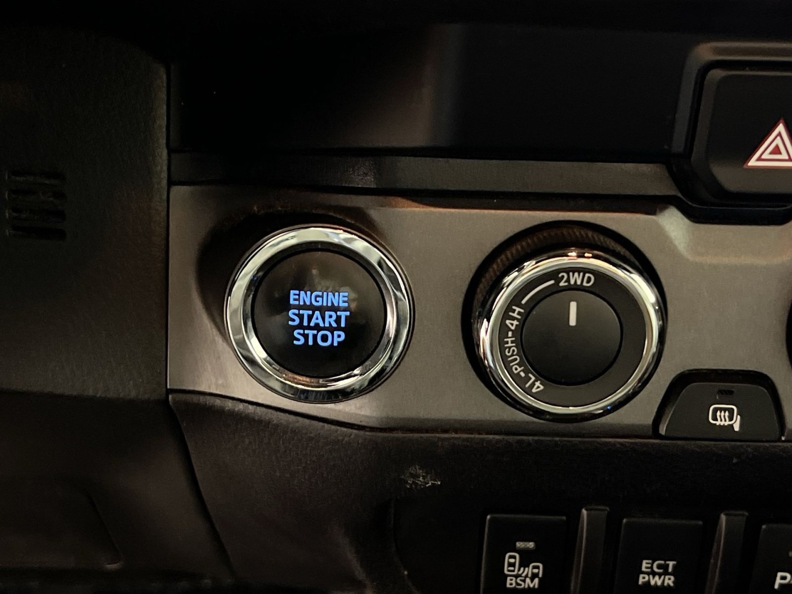 Used 2023 Toyota Tacoma TRD Pro AWD/4WD image 32