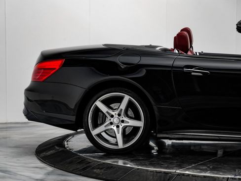 Used 2017 Mercedes-Benz SL 550 image 22