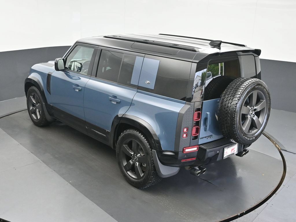 Used 2020 Land Rover Defender 110 SE AWD/4WD image 36