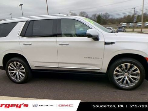 Used 2021 GMC Yukon Denali w/ LPO, Illumination Package image 11