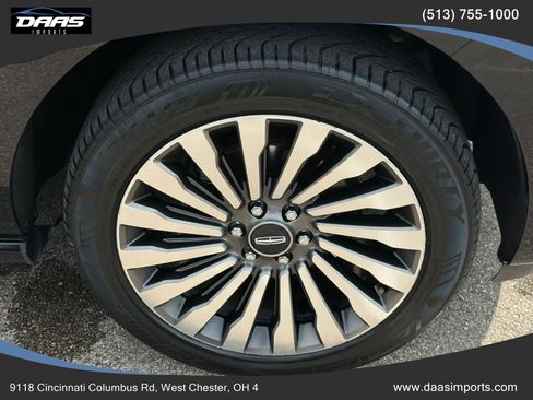 Used 2018 Lincoln Navigator L Reserve w/ Technology Package AWD/4WD image 12