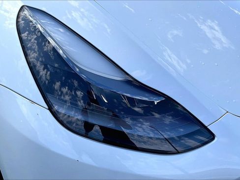 Used 2023 Tesla Model Y Long Range AWD/4WD image 21