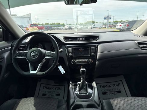 Used 2018 Nissan Rogue S FWD image 15