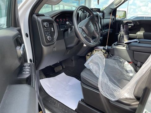 Used 2019 Chevrolet Silverado 1500 Custom Trail Boss w/ Infotainment Package AWD/4WD image 5