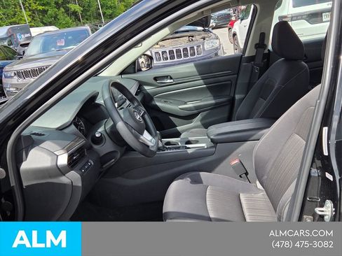 Used 2025 Nissan Altima 2.5 SV FWD image 5
