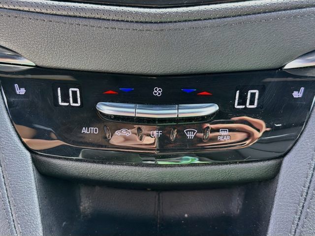 Used 2023 Cadillac XT5 Luxury AWD/4WD image 16