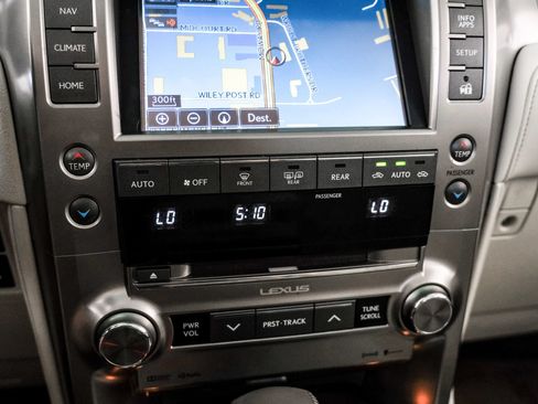 Used 2016 Lexus GX 460 w/ Premium Package AWD/4WD image 29