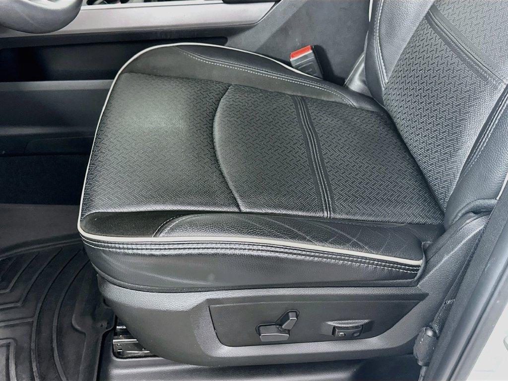 Certified 2024 RAM 2500 Laramie w/ Sport Appearance Package AWD/4WD image 31