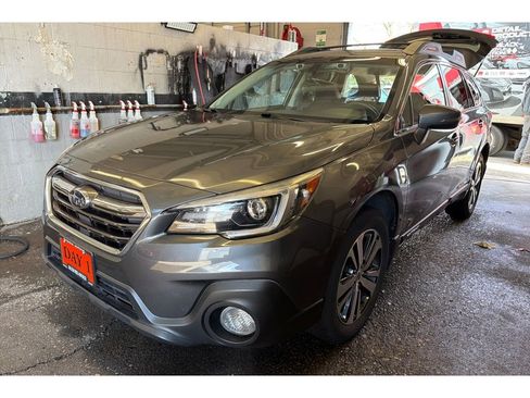 Used 2019 Subaru Outback 2.5i Limited w/ Popular Package #2 image 2