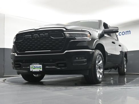 Used 2025 RAM 1500 Big Horn AWD/4WD image 7
