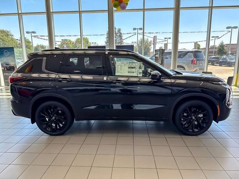 New 2026 Nissan Rogue Platinum AWD/4WD image 2