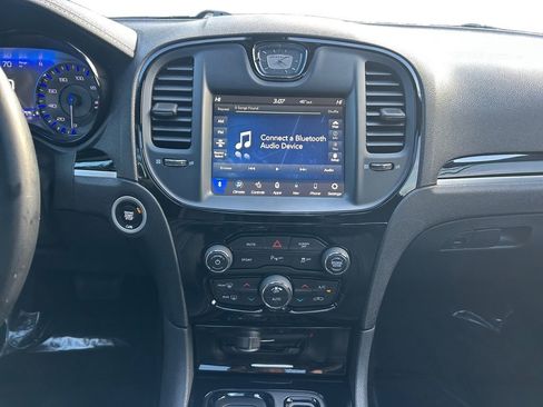 Used 2022 Chrysler 300 S image 12