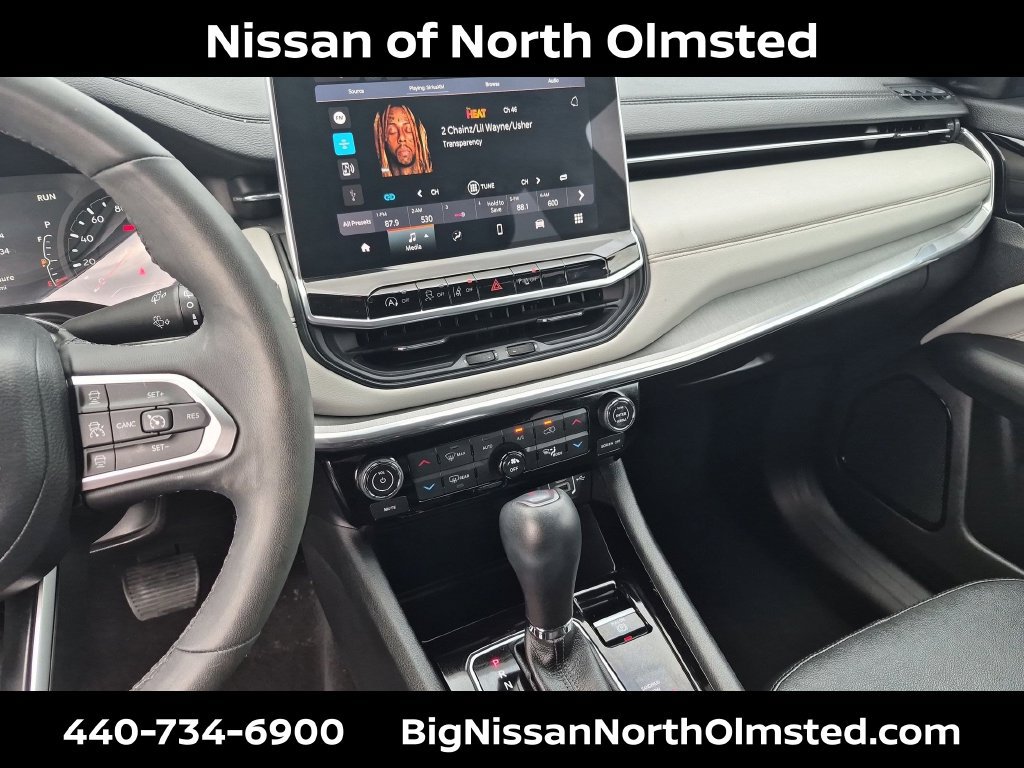 Used 2023 Jeep Compass Limited AWD/4WD image 16