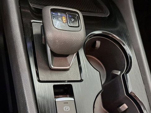 Used 2023 Nissan Rogue S AWD/4WD image 24