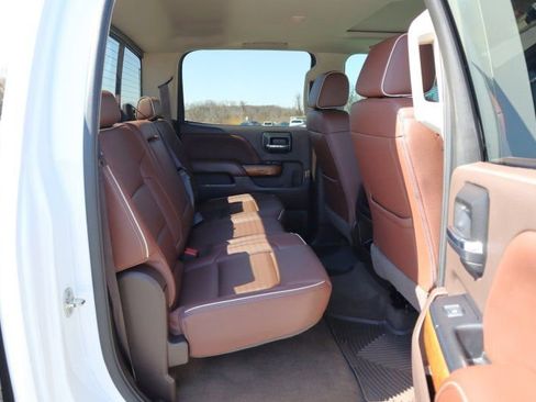 Used 2018 Chevrolet Silverado 1500 High Country image 19