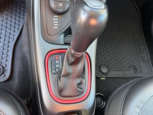 Used 2018 Jeep Compass Trailhawk w/ Leather Interior Group image 22