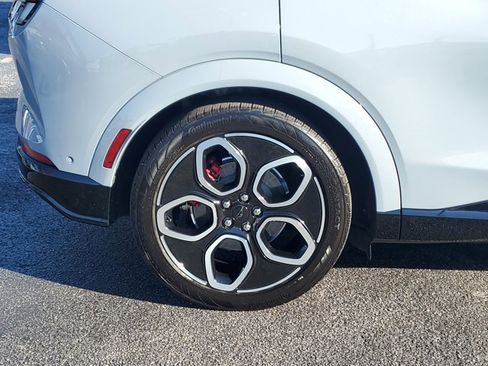 Certified 2024 Ford Mustang Mach-E GT image 7