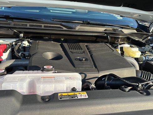 New 2026 Toyota Tundra SR5 AWD/4WD image 32