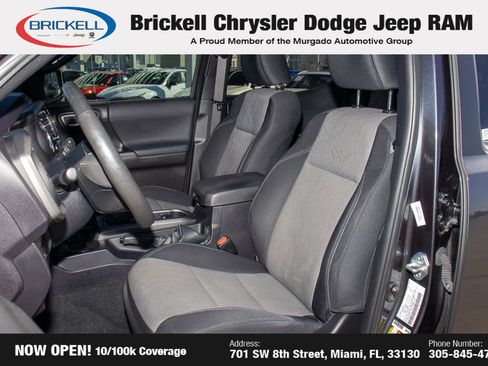 Used 2022 Toyota Tacoma TRD Sport w/ Technology Package image 15