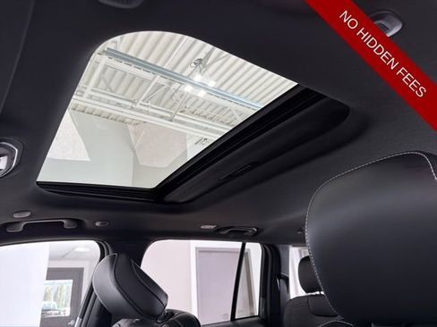 New 2026 Jeep Grand Cherokee Altitude AWD/4WD image 24