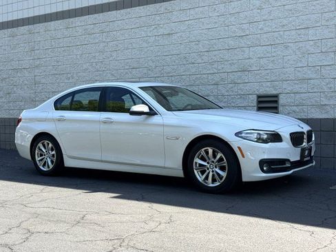 Used 2015 BMW 528i xDrive Sedan AWD/4WD image 4