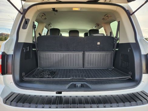 Used 2021 Nissan Armada SV w/ SV Appearance Package image 15