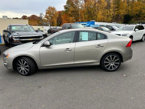 Used 2015 Volvo S60 T5 Platinum image 8