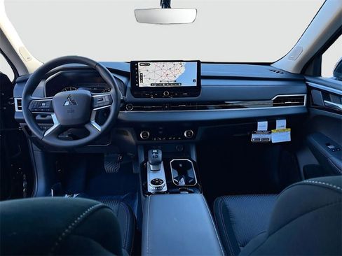 New 2026 Mitsubishi Outlander ES image 34