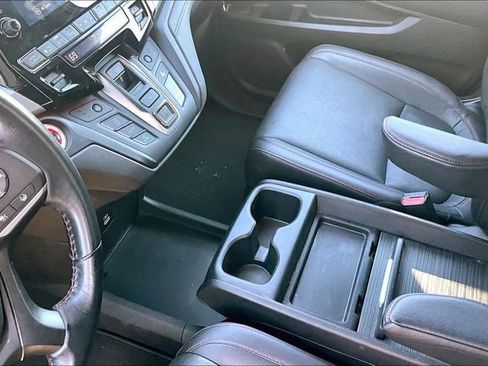 Used 2024 Honda Odyssey Sport image 15
