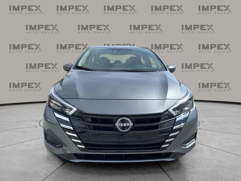 Used 2025 Nissan Versa SV image 8