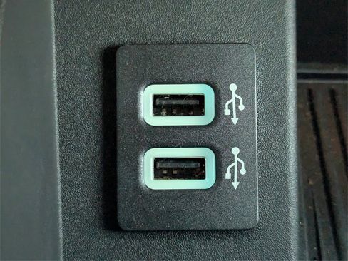 Used 2017 Ford F250 Lariat w/ Lariat Value Package image 22