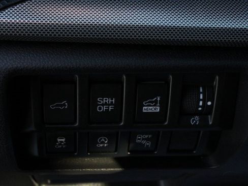 Used 2019 Subaru Forester Limited image 20