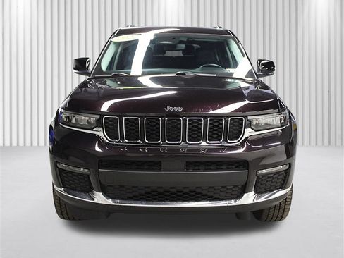 Certified 2022 Jeep Grand Cherokee L Limited AWD/4WD image 47
