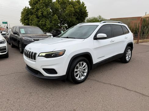 Used 2020 Jeep Cherokee Latitude FWD image 1