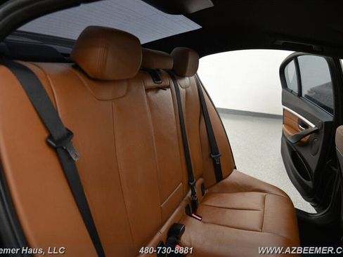 Used 2016 BMW 328i Sedan w/ Premium Package image 24