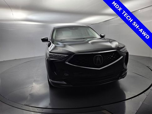 Used 2024 Acura MDX SH-AWD w/ Technology Package image 4