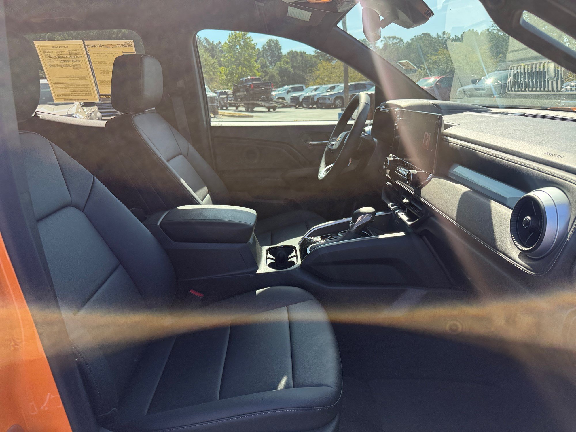 Used 2026 Chevrolet Colorado LT w/ LT Convenience Package AWD/4WD image 13