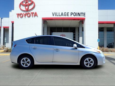 Used 2013 Toyota Prius Two image 7