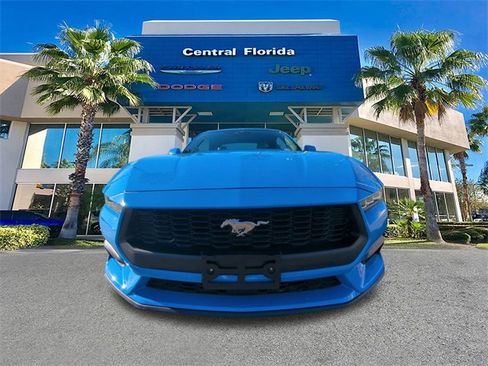 Used 2024 Ford Mustang Premium image 3