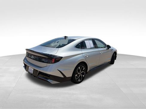 Used 2025 Hyundai Sonata SEL FWD image 6