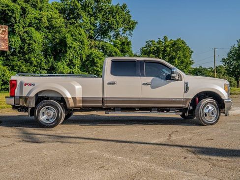Used 2017 Ford F350 King Ranch w/ Chrome Package AWD/4WD image 2