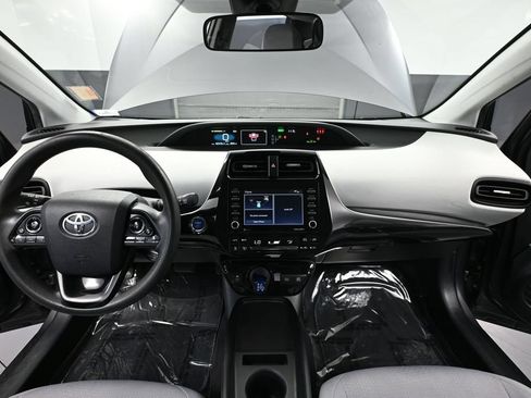 Used 2022 Toyota Prius LE FWD image 24