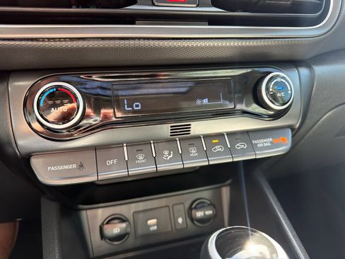 Used 2023 Hyundai Kona Limited image 25