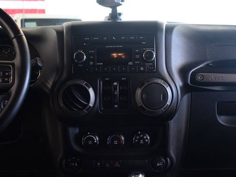 Used 2016 Jeep Wrangler Unlimited Sport w/ Quick Order Package 24S AWD/4WD image 24